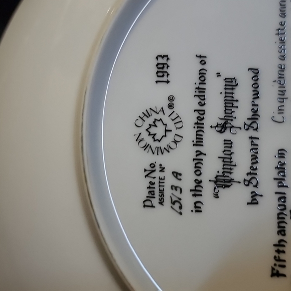 Stewart sherwood window shopping christmas 1993 - Picture 6 of 8